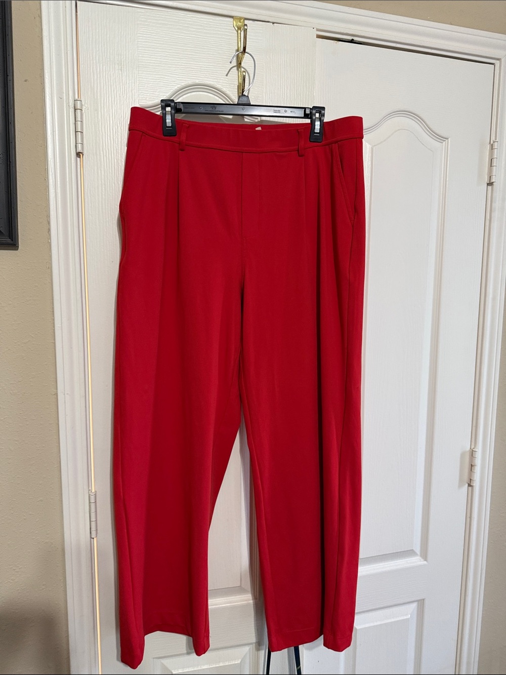 HALARA Red Wide-Leg Women's Trousers